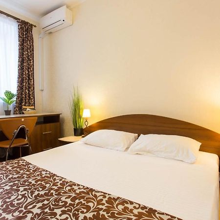 Studio In The City Center - Kravtsova Lane 13B-6 Kharkov Ngoại thất bức ảnh
