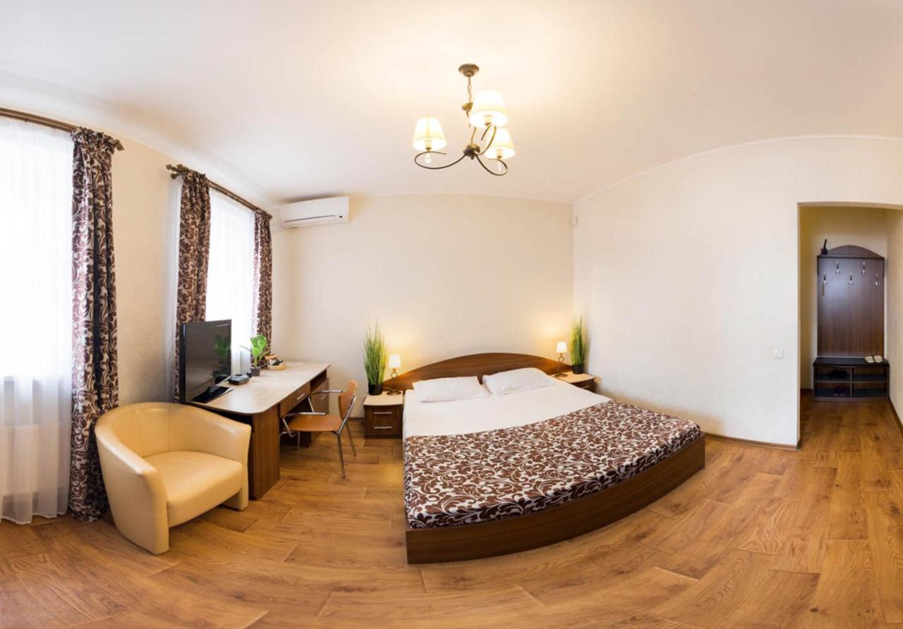 Studio In The City Center - Kravtsova Lane 13B-6 Kharkov Ngoại thất bức ảnh