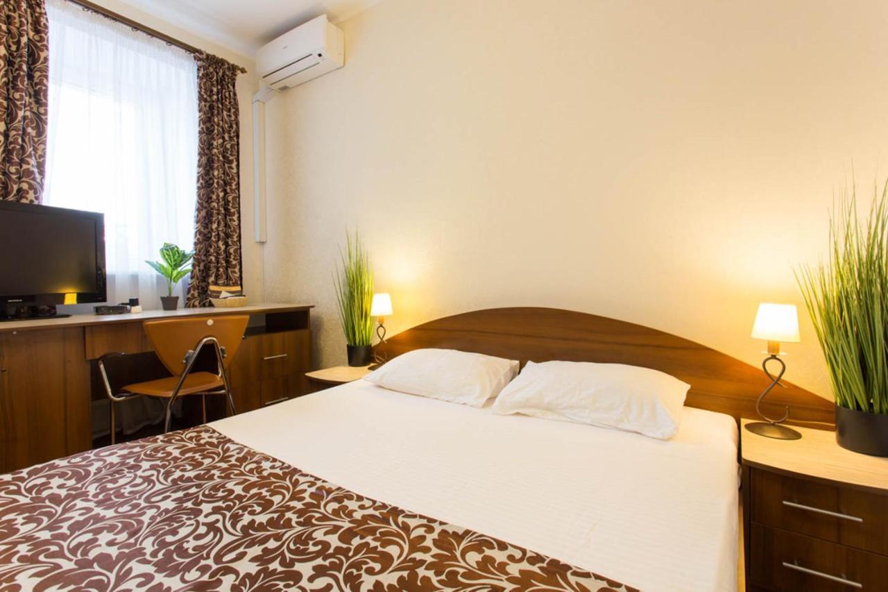 Studio In The City Center - Kravtsova Lane 13B-6 Kharkov Ngoại thất bức ảnh