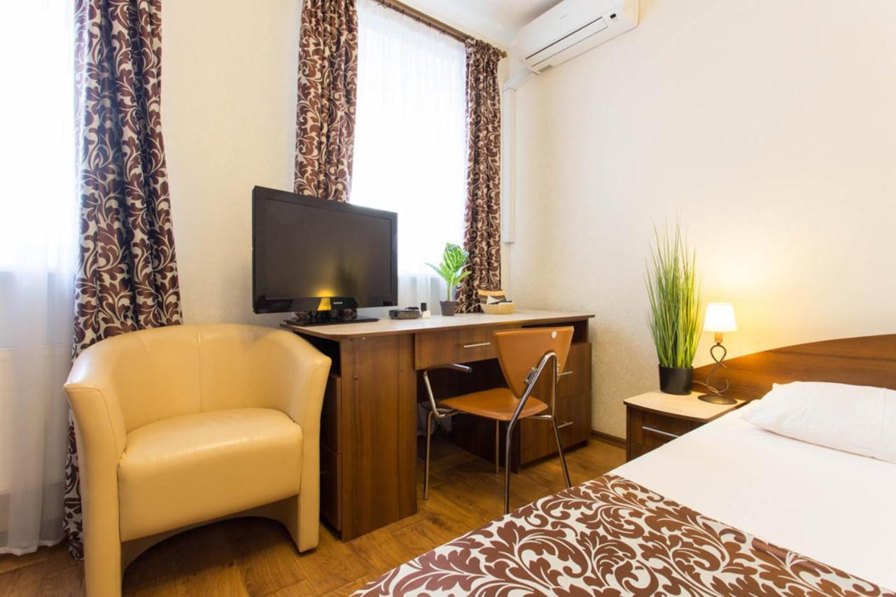 Studio In The City Center - Kravtsova Lane 13B-6 Kharkov Ngoại thất bức ảnh
